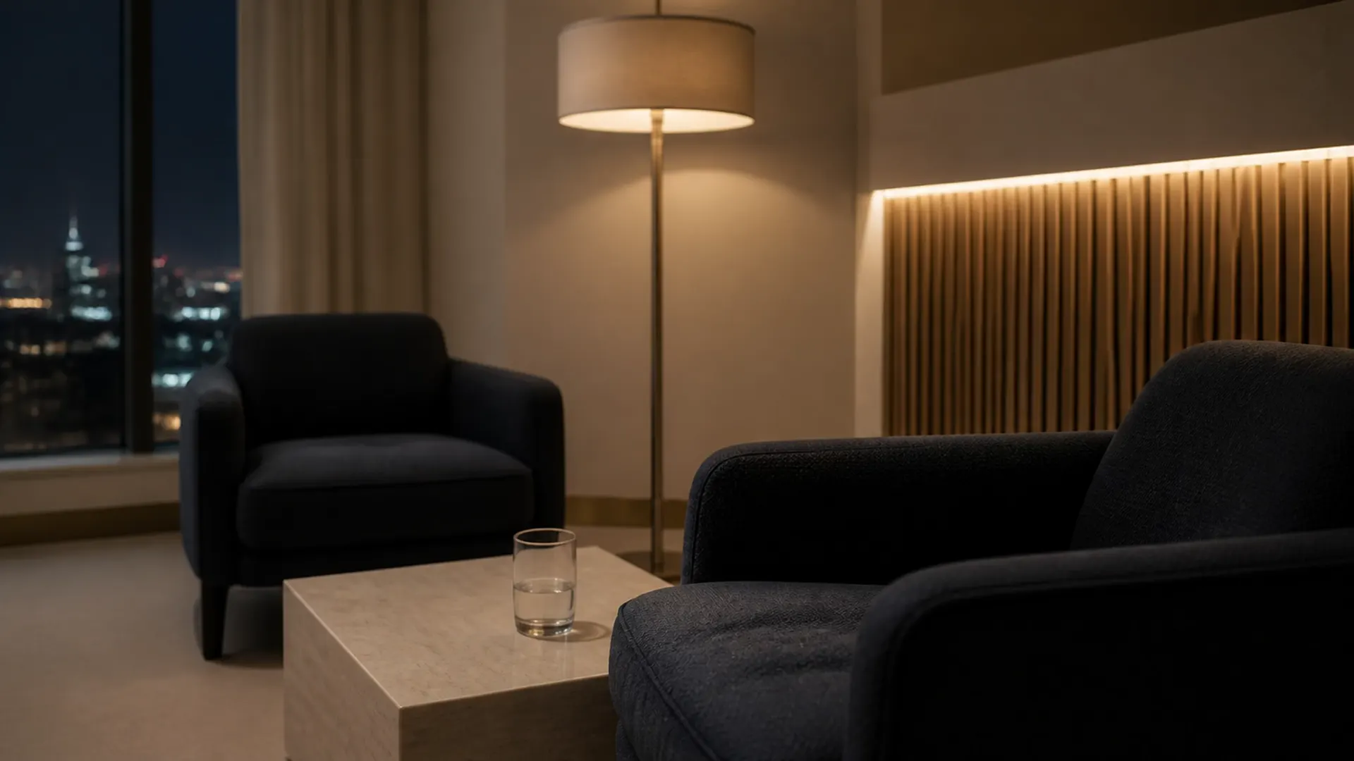 Quiet waiting lounge at Fenix Medical Center.